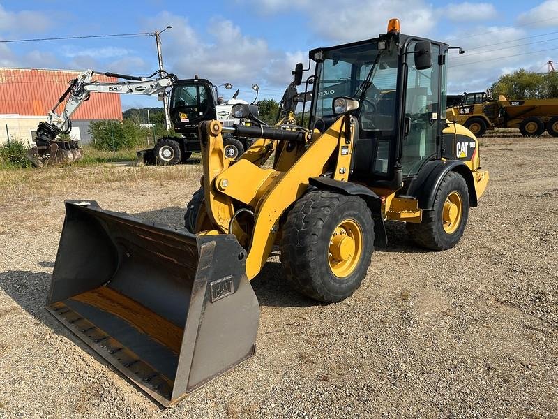 CATERPILLAR 906H Wheel Loader – 2011