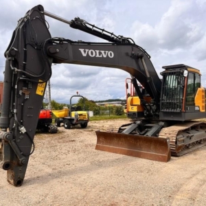 VOLVO ECR355 Tracked Excavator – 2021