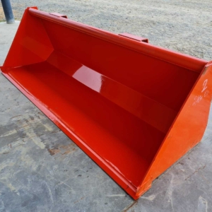 KUBOTA M1896E RETRACT BUCKET EURO HITCH
